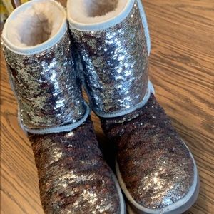 Reversible Ugg Sequin Boots - Size 9